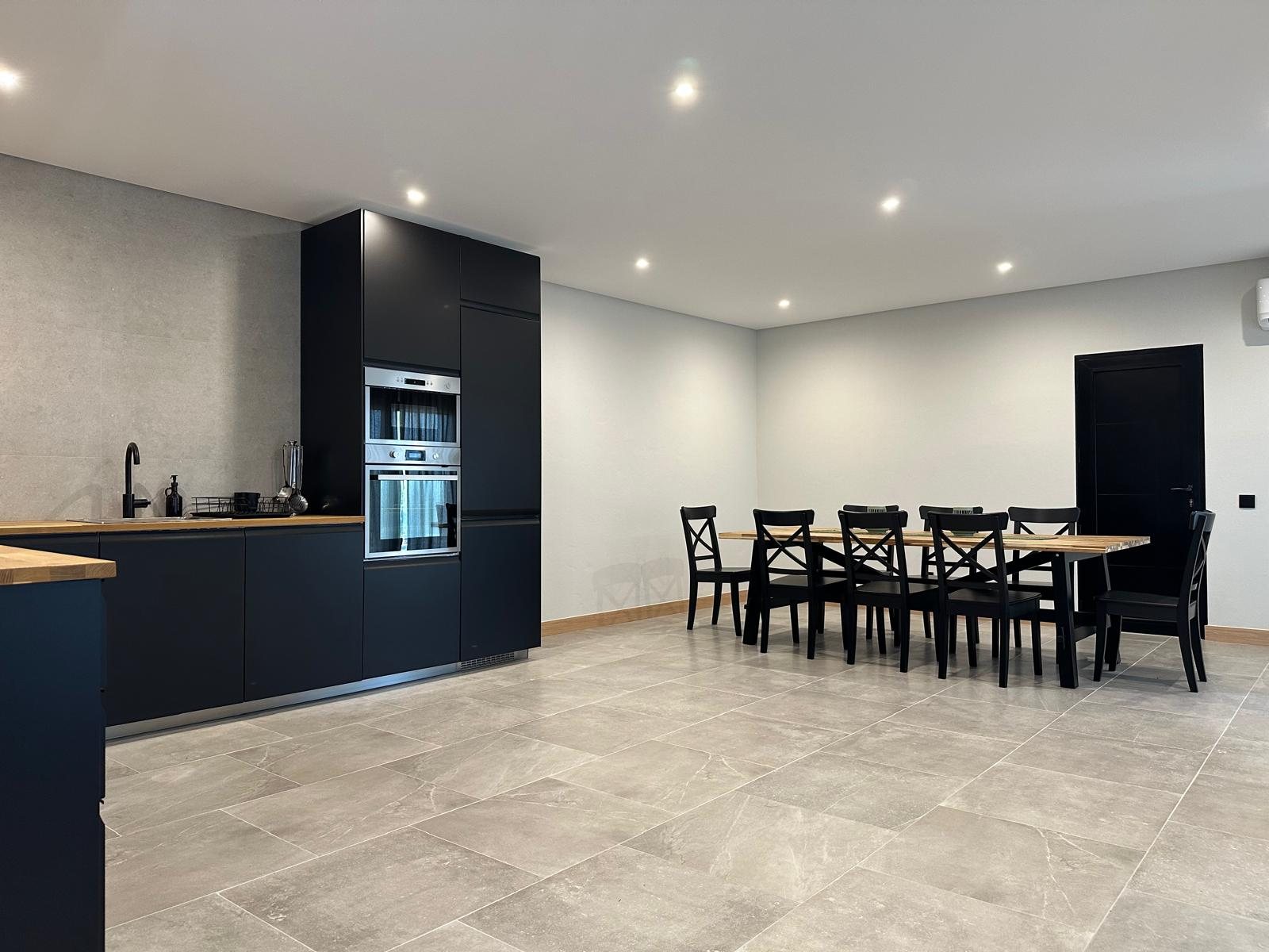 Cozinha e sala de jantar